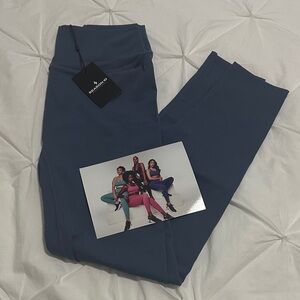 NWT Season 10 Powder Blue Seamless High Rise Leggings - XL